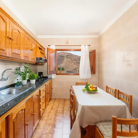 Vivelorural Casa Pepe Vistas A La Montana, Feriehus